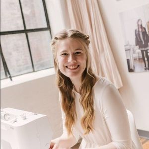 Meet your Posher, Alexis